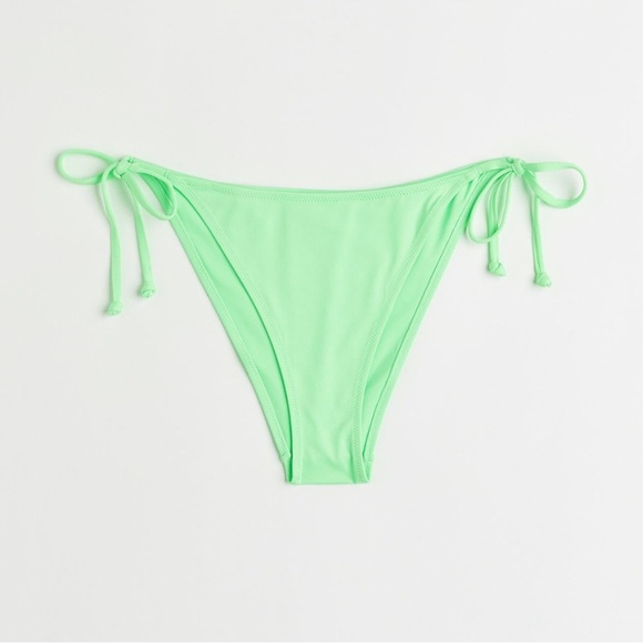 H&M Swim Set - Picture 2 of 3